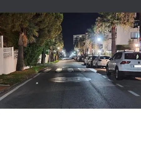 Napoleon 4a With Pool Close To The Марбелья