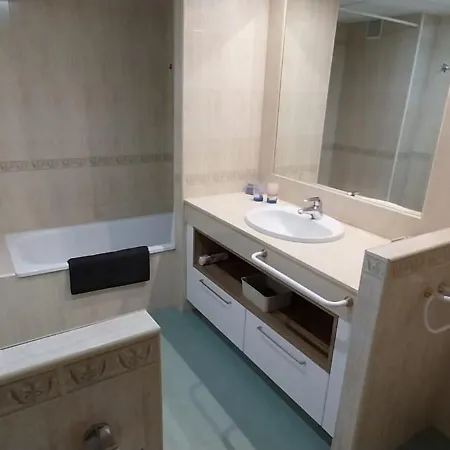 Napoleon 4a With Pool Close To The Марбелья