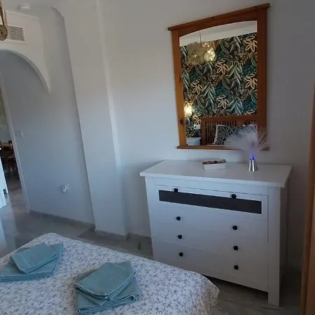 Napoleon 4a With Pool Close To The *