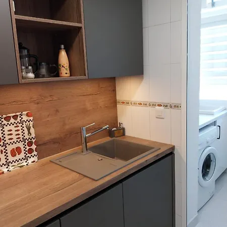 Napoleon 4a With Pool Close To The Apartman *